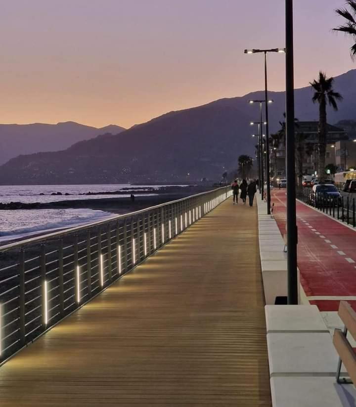 Casa Al Mare Apartment Вентимиля Екстериор снимка