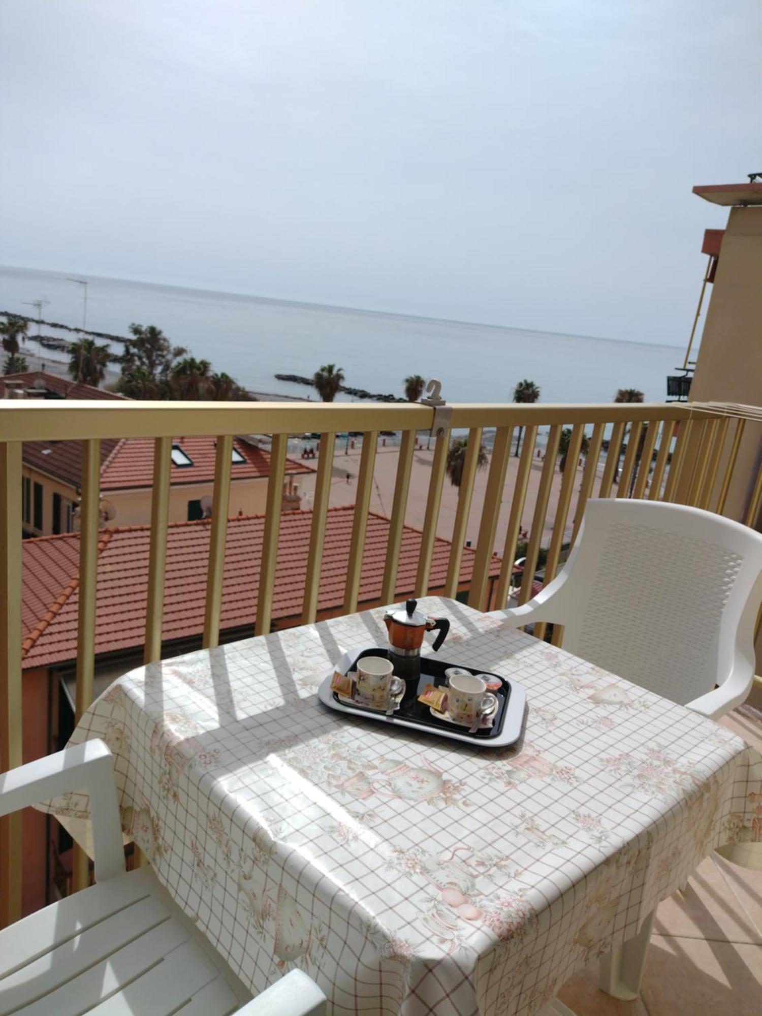 Casa Al Mare Apartment Вентимиля Екстериор снимка