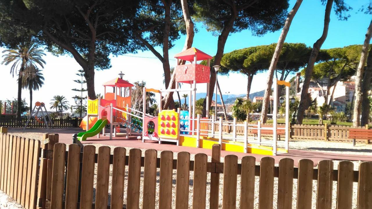 Casa Al Mare Apartment Вентимиля Екстериор снимка