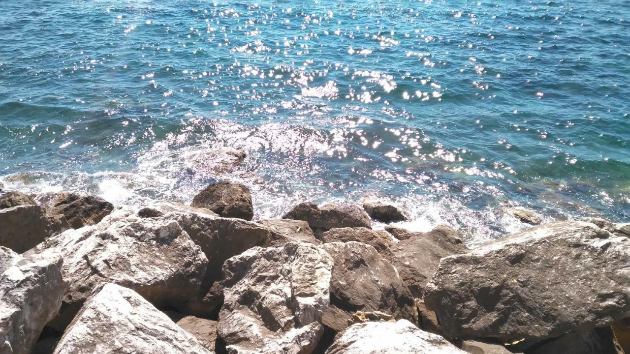 Casa Al Mare Apartment Вентимиля Екстериор снимка
