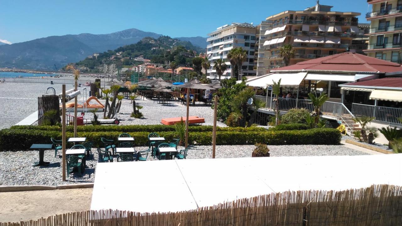 Casa Al Mare Apartment Вентимиля Екстериор снимка